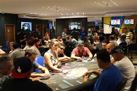 Clube de poker 54